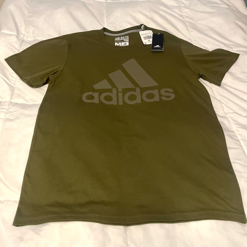 Adidas T-Shirt